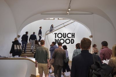 HILDEBRAND Touch Wood Nakarin Vernissage ZAZ 01 lowres